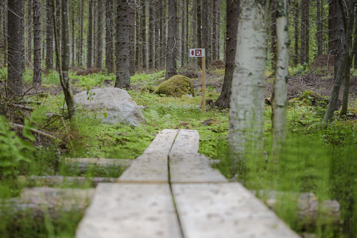 luontopolulle retkeilemään 1200